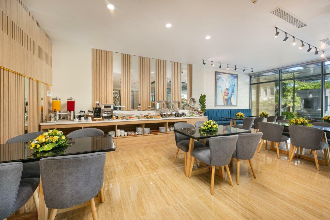 Sun River Hotel & Apartment Da Nang Buitenkant foto