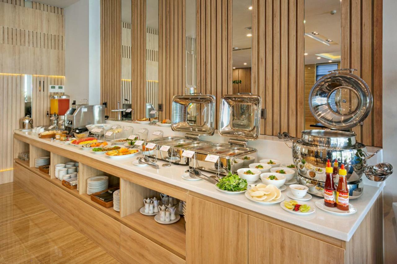 Sun River Hotel & Apartment Da Nang Buitenkant foto